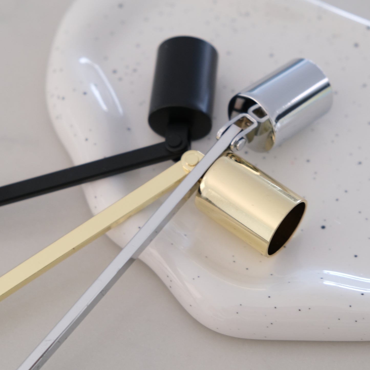 Éteignoir de flamme de bougie en métal