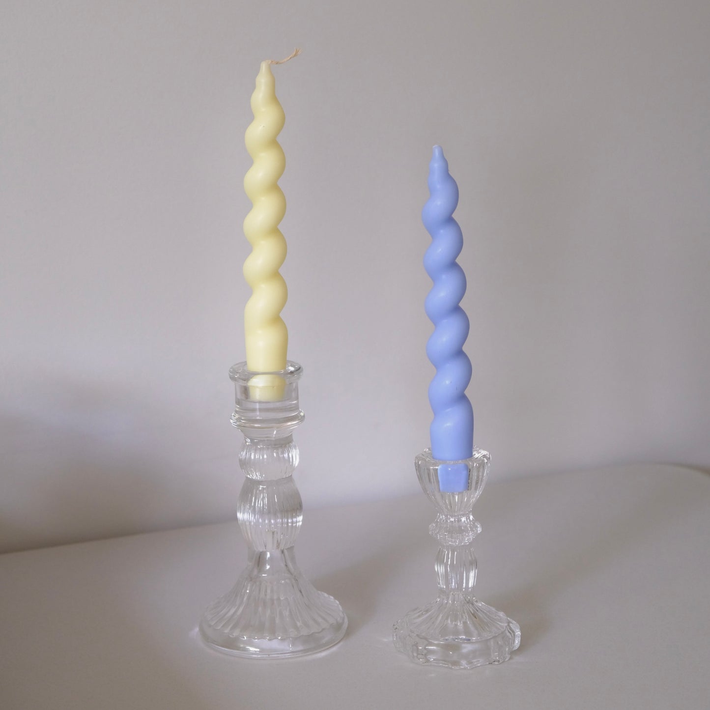 Candela profumata a forma di cono