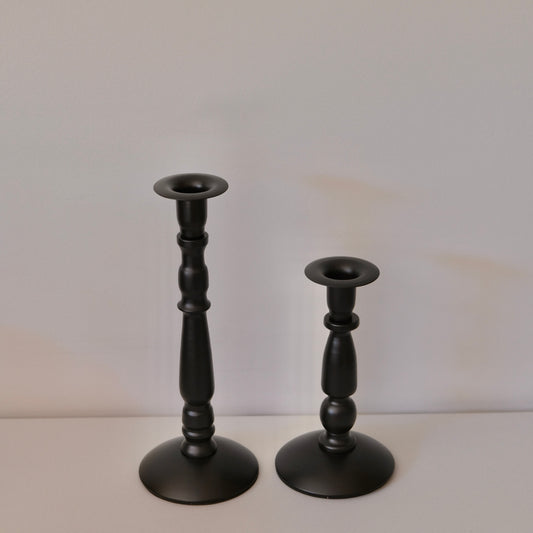 Noir Elegance Candle Holder Set