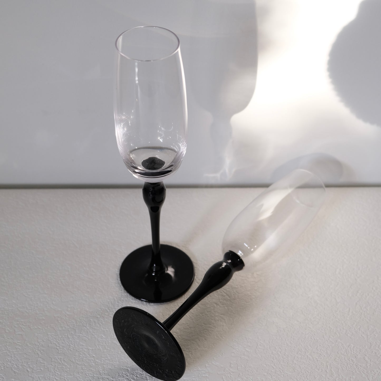 Nero Champagne Glass Set